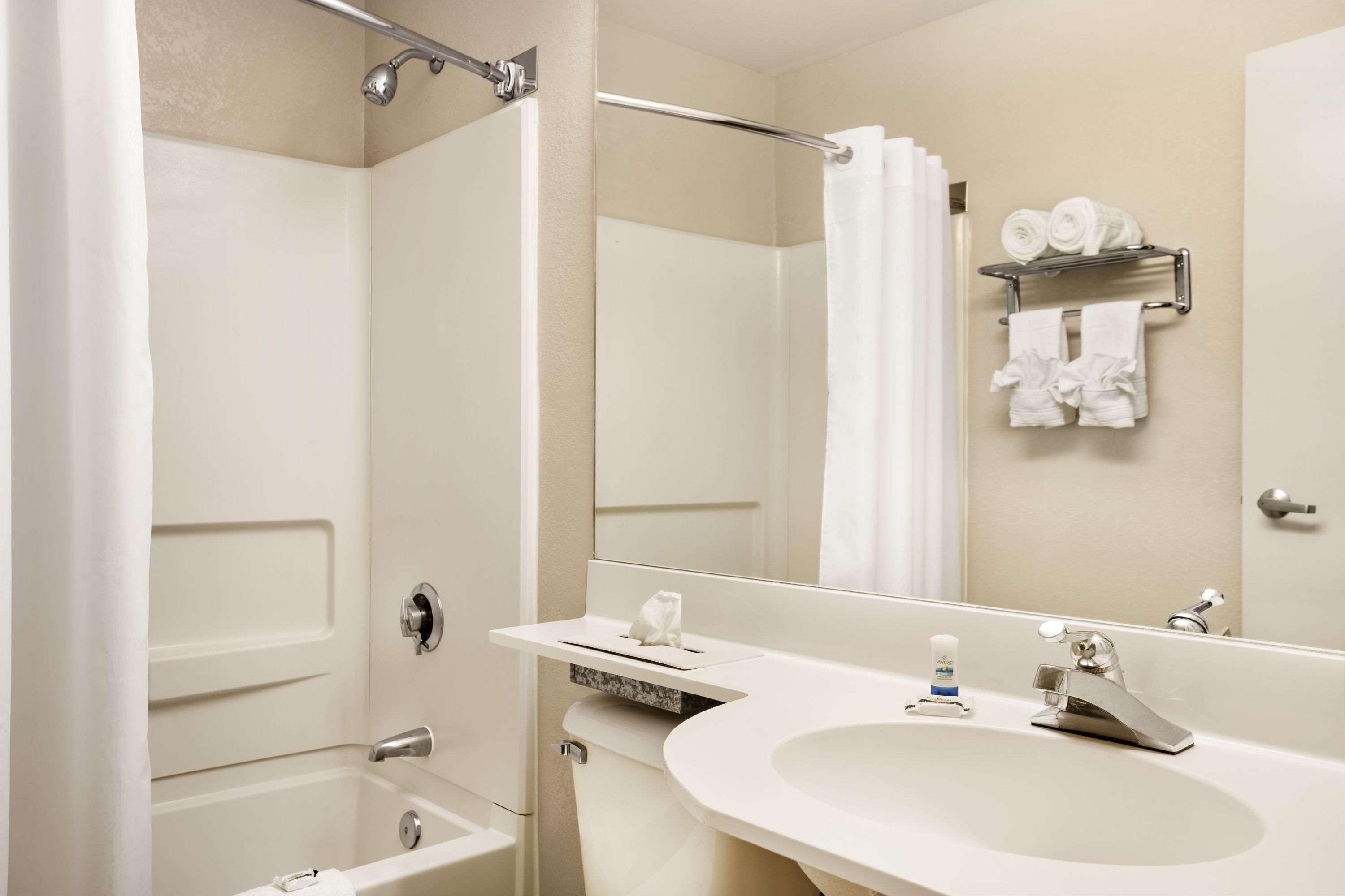 Microtel Inn By Wyndham Louisville East Dış mekan fotoğraf